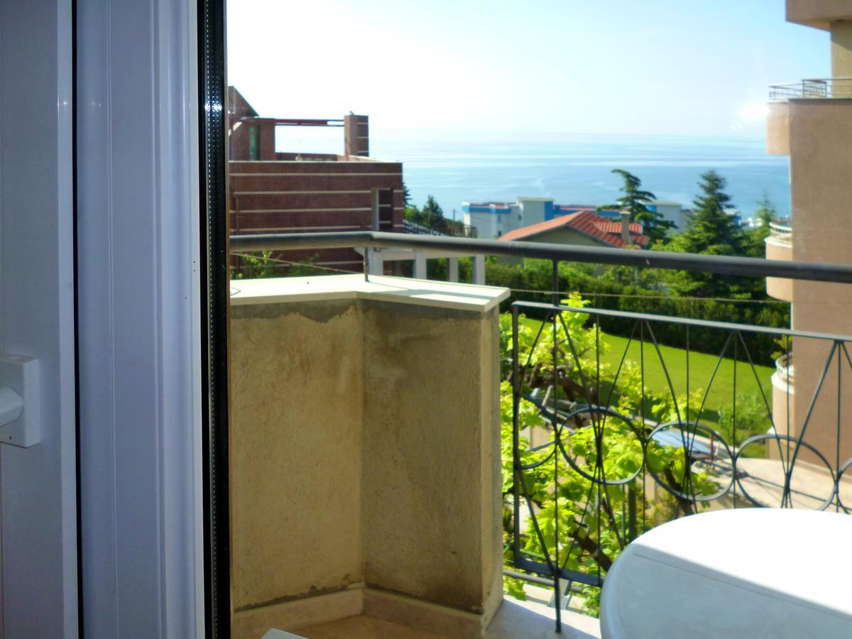 Villa Elfi Goldstrand Exterior foto